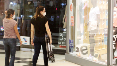 ¿Cómo atenderían al público los comercios si abrieran el lunes?