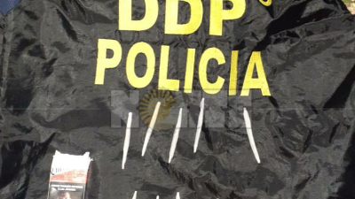 Delivery en cuarentena: Microtráfico detuvo a un "dealer" con 10 cigarrillos de marihuana ?