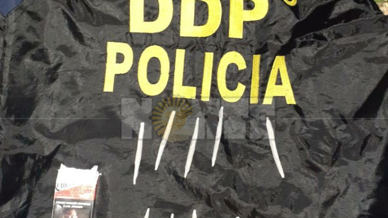 Delivery en cuarentena: Microtráfico detuvo a un "dealer" con 10 cigarrillos de marihuana ?
