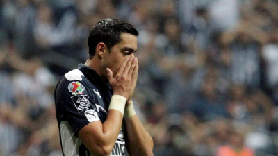 El futbolista Rogelio Funes Mori dio positivo de coronavirus en México