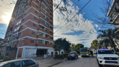 Incendio en un edificio: sin heridos y pocos daños materiales