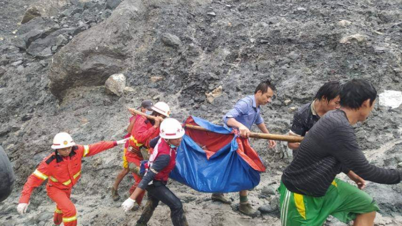 Se derrumbó una mina en Myanmar: al menos 120 muertos