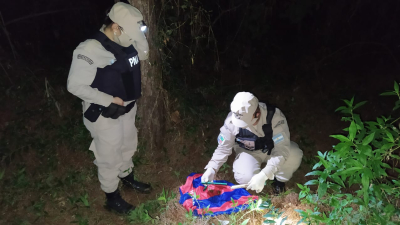 Eficaz procedimiento de Prefectura evitó enfrentamientos con narcos que abandonaron una carga de 72 kilos