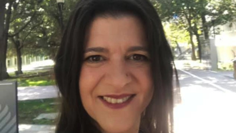Murió una profesora universitaria con coronavirus mientras daba una clase virtual
