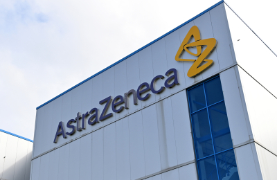 AstraZeneca suspende los ensayos de su vacuna contra el Covid-19