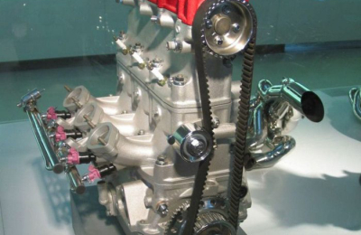 El curioso Ferrari 3 cilindros, 2T