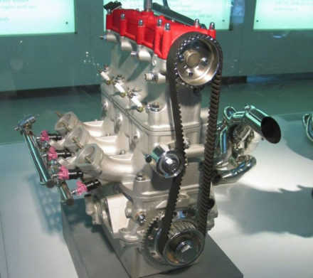 ferrari1.jpg