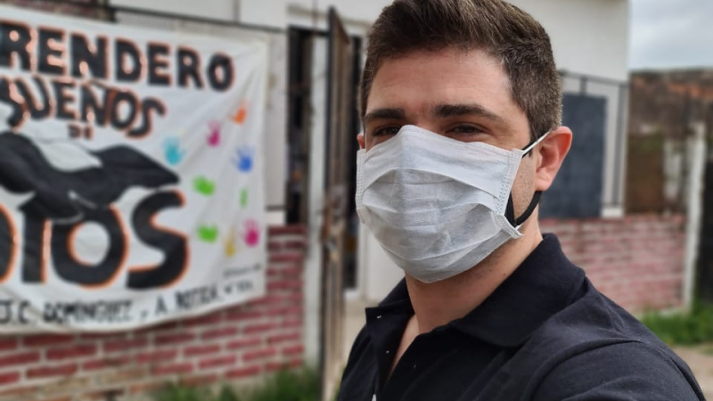 Fede Molinari: se quedó sin torneos, ni escuelas, se tuvo que mudar, pero logró reinventarse y seguir ayudando