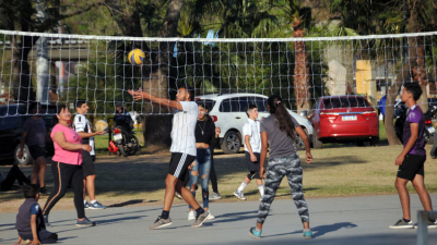 Los jóvenes se portaron bien: solo deportes pero sin grandes juntadas