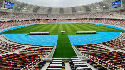 El estadio de Santiago, cuestionado por el costo y rodeado de miserias