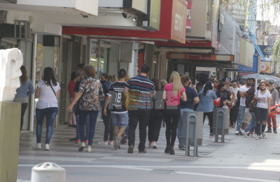 Por la alta movilidad y el repunte de contagios volvieron las restricciones