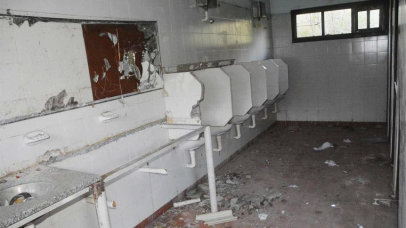 Campaña de vecinos para recuperar los espacios verdes en estado de abandono