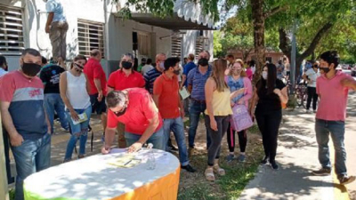 Vecinos buscan frenar el patentazo