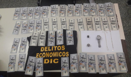 dolares robo.jpeg