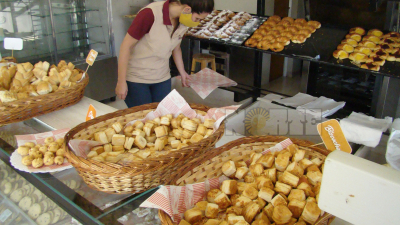 El aumento que faltaba: el kilo de pan se vende entre 110 y 150 pesos en la provincia