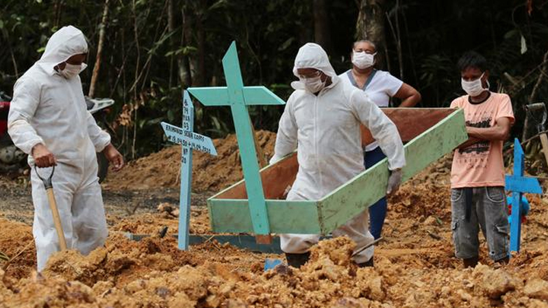 Colapsado, el estado brasileño de Amazonas entra en cuarentena