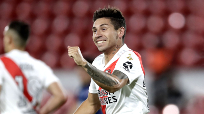 Festeja River: Montiel firmó su renovación