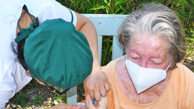 Mayores de 80 años accederán a las vacunas desde el lunes