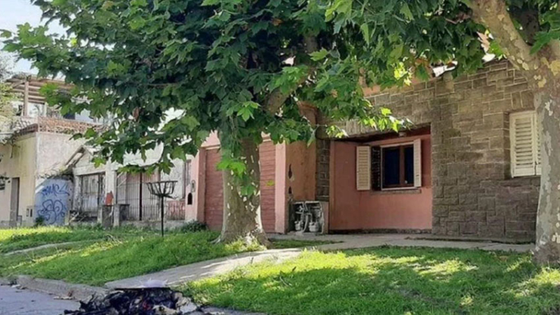Tiene 100 años: le ocuparon la casa, la golpearon y le robaron la jubilación