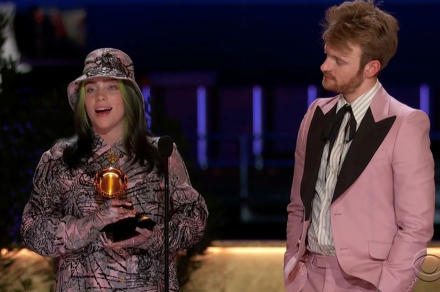 Billie Eilish y su hermano.jpg