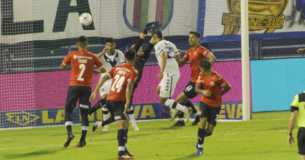 velez.jpg