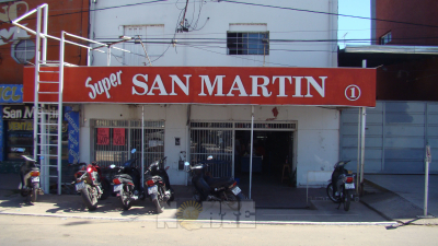 El supermercado San Martín reabrió gestionado por sus trabajadores