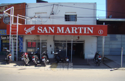 El supermercado San Martín reabrió gestionado por sus trabajadores