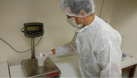 laboratorio uncaus.jpg