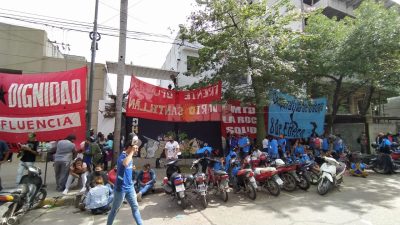 Movimientos sociales acampan y protestan en la secretaría de Derechos Humanos