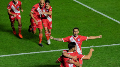 Argentinos debutó con un triunfo en la Libertadores