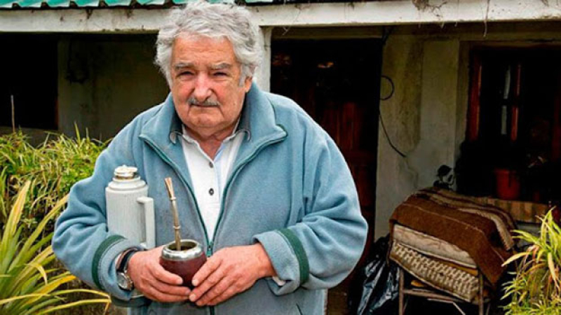 Pepe Mujica fue internado de urgencia y será operado