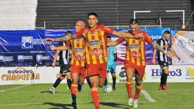 Sarmiento, amo y señor del clásico