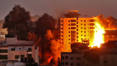 Gaza: colapsó un edificio de 13 plantas tras un bombardeo israelí