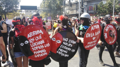 Colombia: las madres toman la primera línea en defensa de los manifestantes