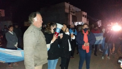 Marcha pidiendo la libertad del policía preso por homicidio