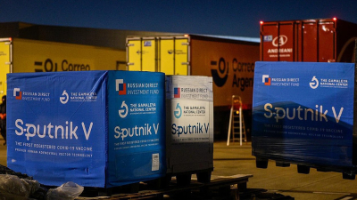 Llegó un vuelo de Aerolíneas con más de 709 mil dosis de vacunas Sputnik V