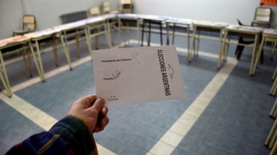 Al menos otros ocho frentes o partidos chicos presentaban sus listas para las PASO