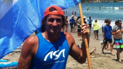 Conmoción por la muerte de una leyenda del surf argentino tras caer de una ola