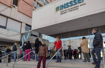 Jubilados docentes se manifestarán frente a las delegaciones del Insssep