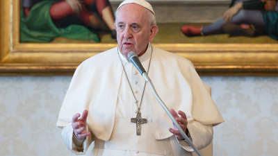 El papa tras su reciente operación: “Un enfermero me salvó la vida”