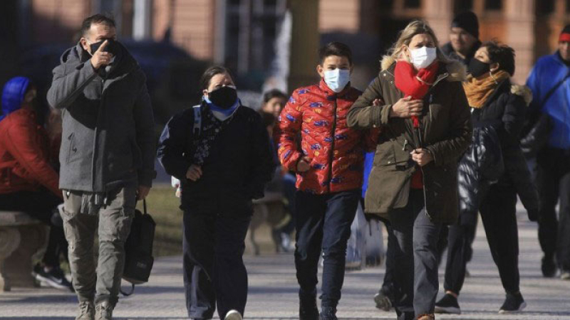 Confirmaron 194 muertes y 5.328 contagios en las últimas 24 horas