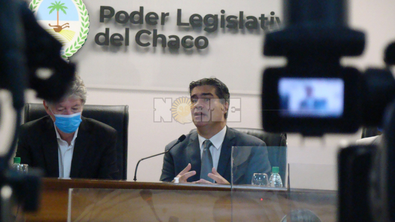 Transformar la matriz productiva, y mutar planes sociales hacia empleo genuino, los desafíos