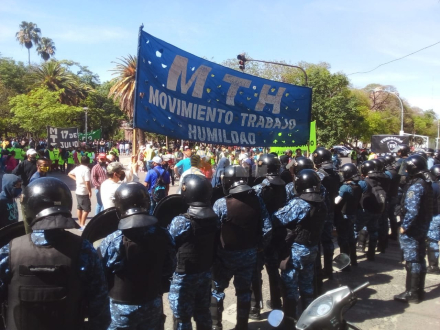 manifestacion pos feriado 2.jfif