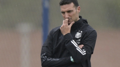 El duro momento de Scaloni