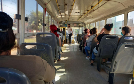 colectivos por dentro.JPG copy