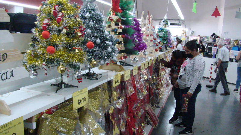 Armar el arbolito de Navidad puede costar más de $13.000