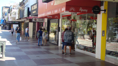 Confirmaron 34 muertes y 2.477 contagios en las últimas 24 horas