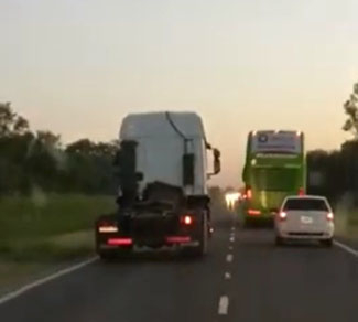 camionero imprudente.jpg