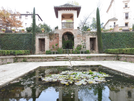 JARDINES DE LA ALHAMBRA.jpg