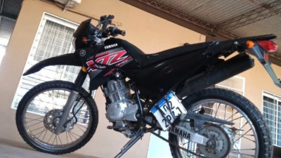 Pareja de ladrones sustrajo una moto anoche en Resistencia